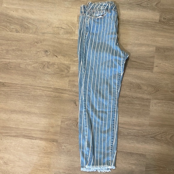 Striped Cello Skinny Jeans. Size 9 - Picture 1 of 3
